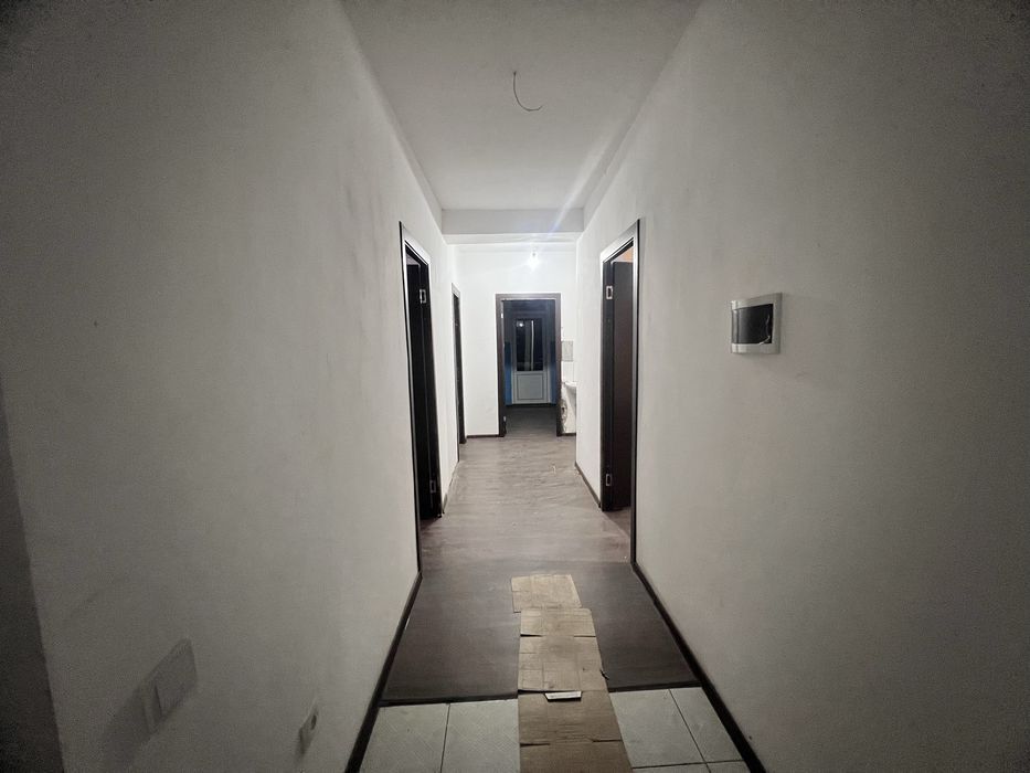 Kotej sotiladi srochno!