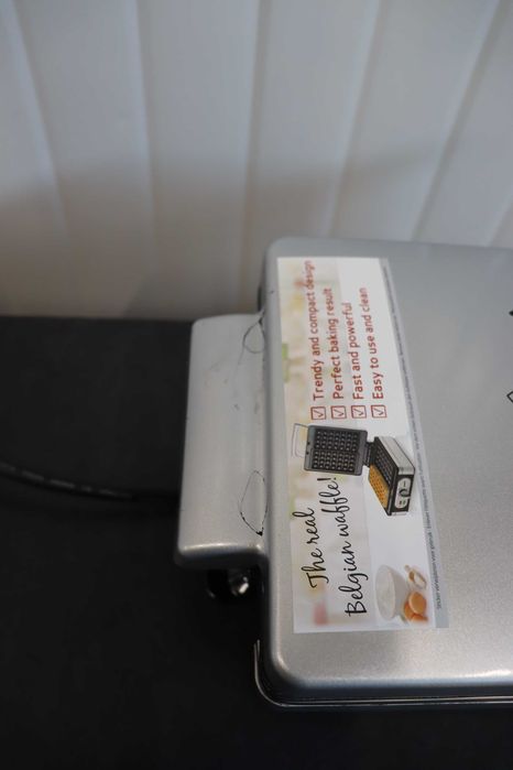 Гофретник Domo DO9047W/N 1400 вата с дефект