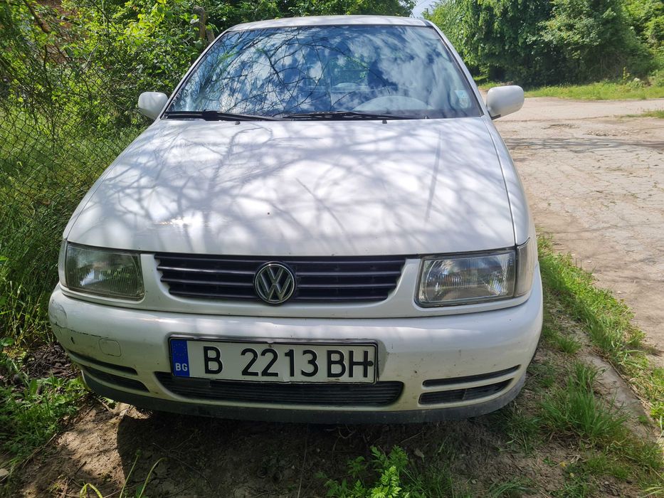 Продавам WV POLO 1000 кубика, набор 1998г. на части
