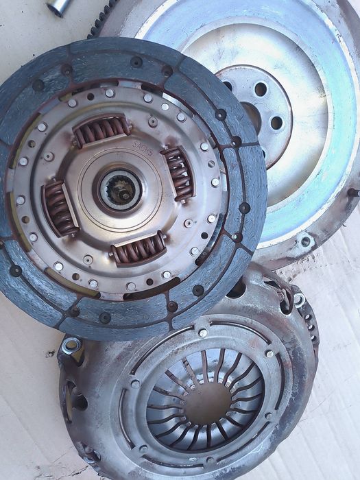 Kit ambreiaj/volantă, cutie viteze 5tr/timonerie,kit radiatoare apă/ac