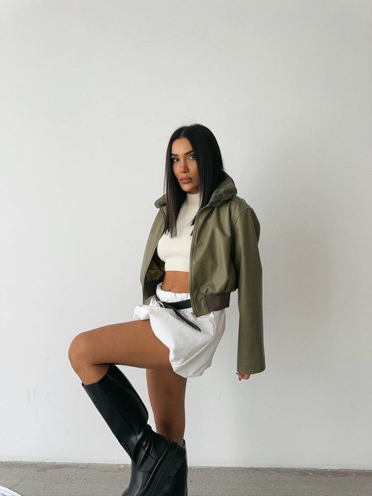 Кожено яке налично в размер S/M/L