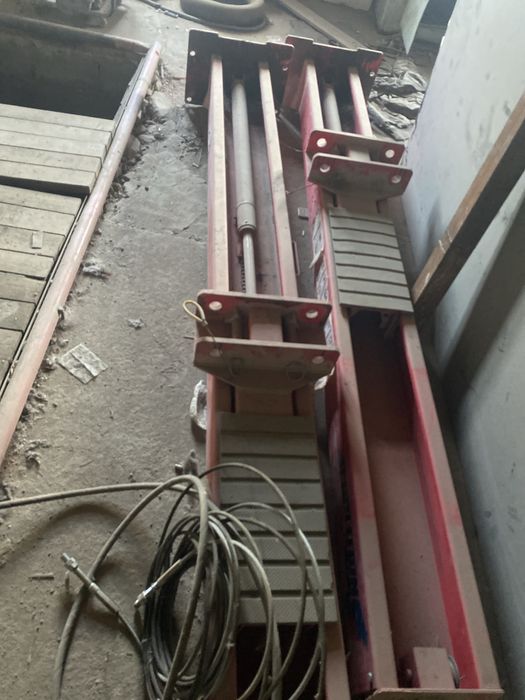 Автомобильный подьемник