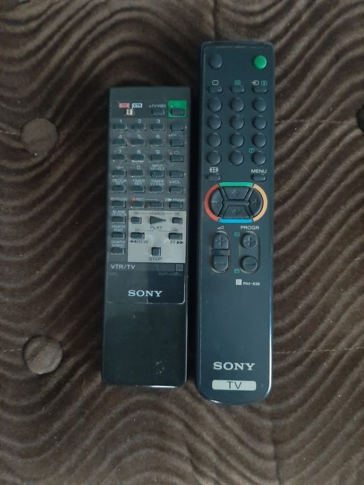 Продам видеомагнитофон с телевизором