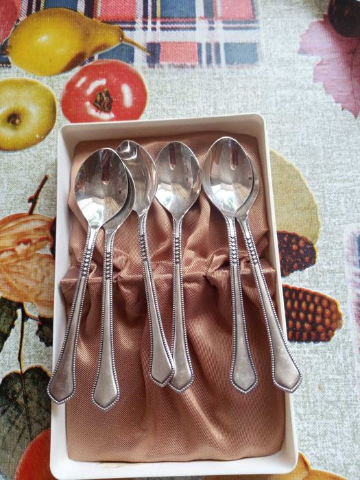 Набор кухонных ложек.