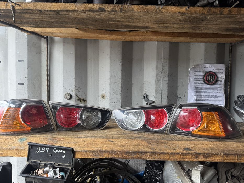 Лансер 10 задние фонари