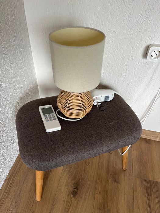Vând mobilier