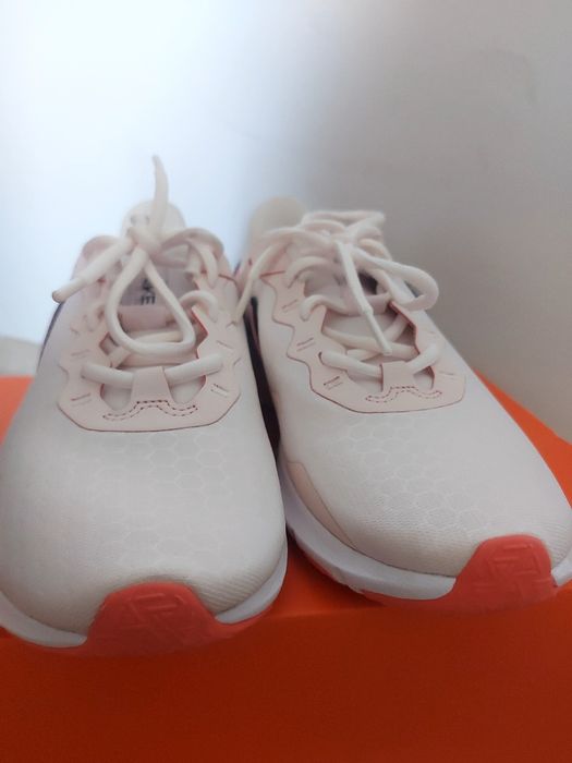 Нови маратонки Nike, размер 38