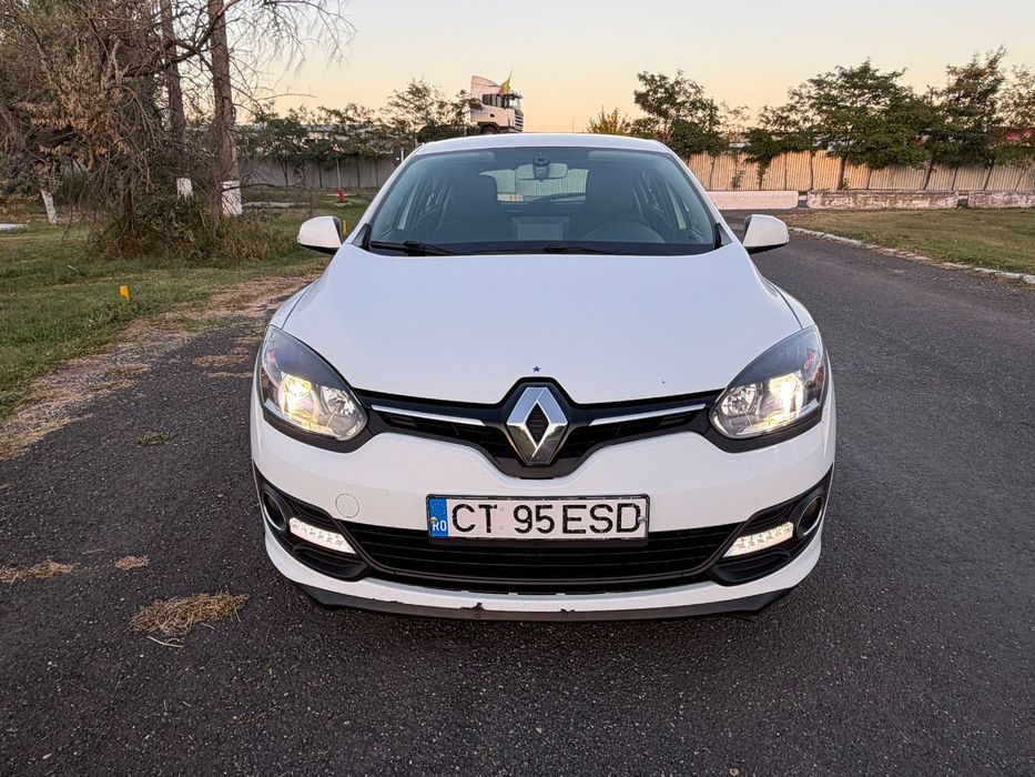 Renault Megane Megane 3 facelift,stare tehnica perfecta, mici defecte optice