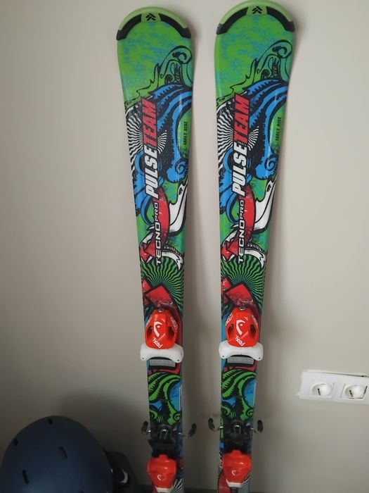 Детски ски 130. ELAN (PulseTeam / Tecno pro)+ каска и щеки + подарък