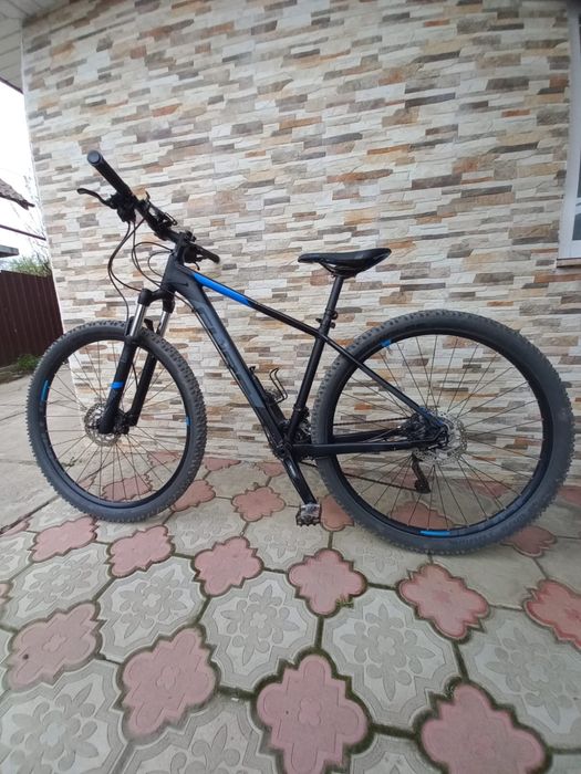 Bicicleta CUBE 29 Full Shimano