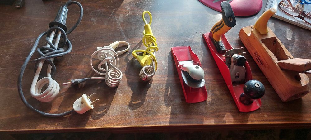 Рубанки кипятильники линейки детская игра  дрели тиски сверла гаяч клю