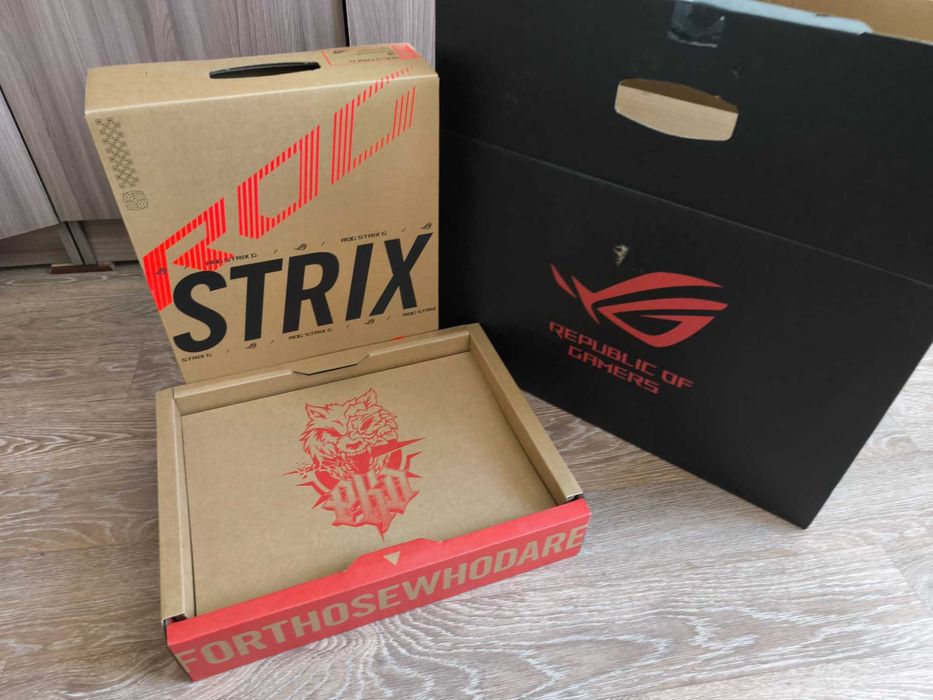 Asus Rog Strix 18 i9-13980 RTX4070 64gb 1tb