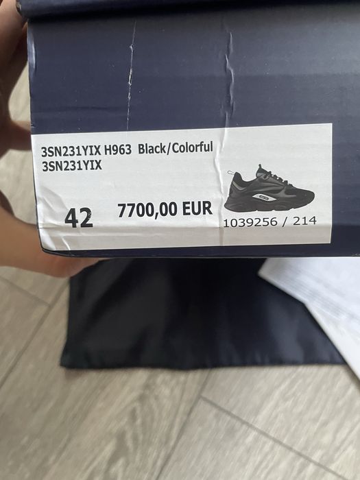Adidași Dior negri, foarte comozi, stare foarte bună