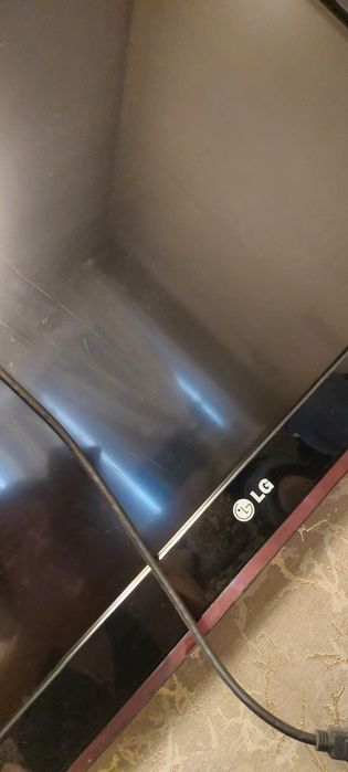 Телевизор LG, не смарт, диагональ 80, рабочий
