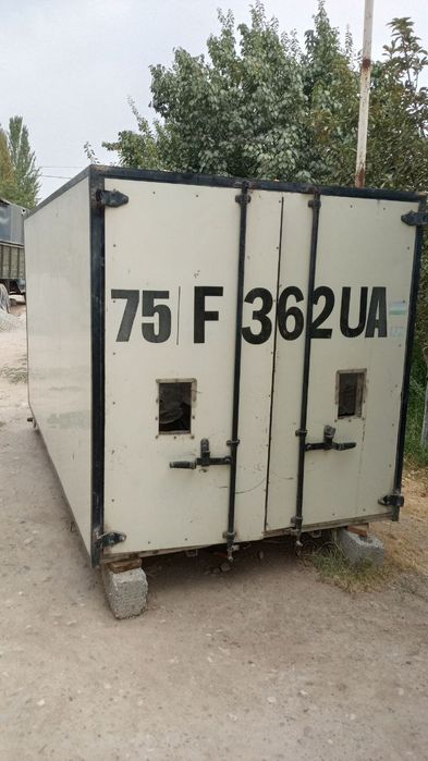 Bo'rt sotiladi narxi kelishiladi