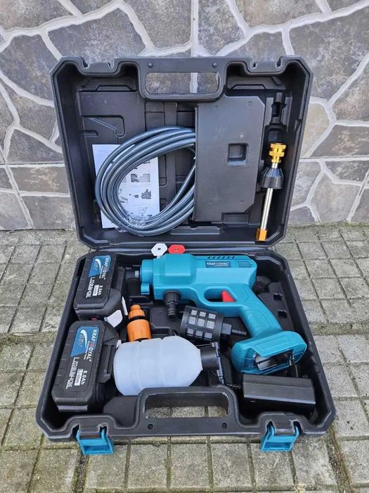 Комплект акумулаторна водоструйка KraftRoyal с 2 батерии в куфар