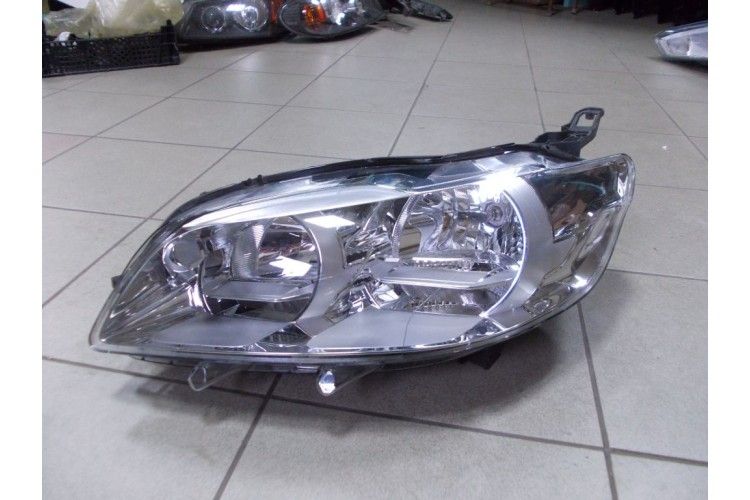 Фара для Пежо 301 peugeot