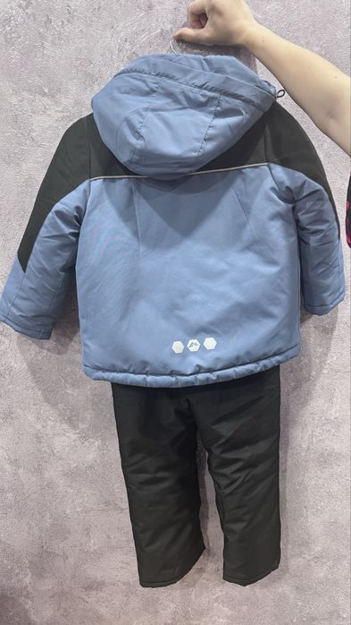 Продам детский костюм Lassye