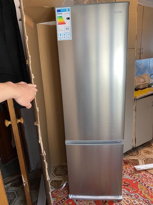 Холодильник новый