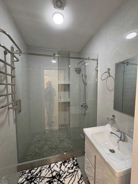 2х комнатная квартира на 9 этаже 63кв, в Самарканде
