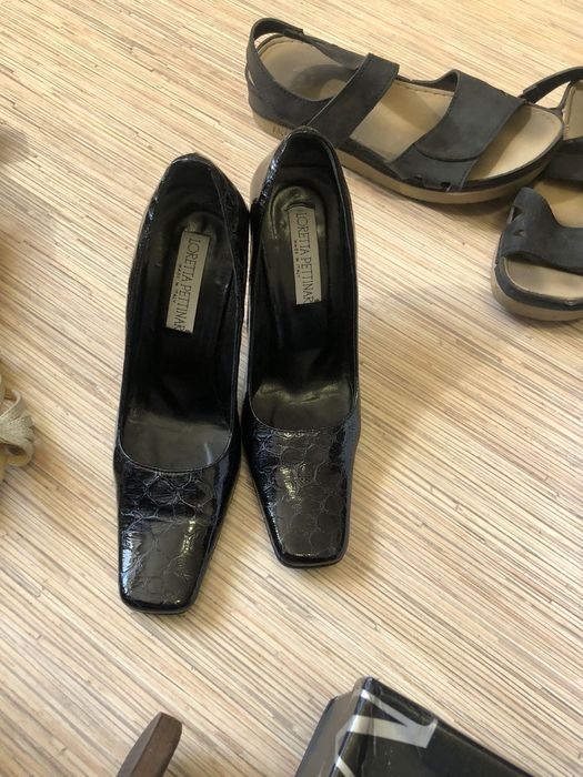 Продам женскую обувь