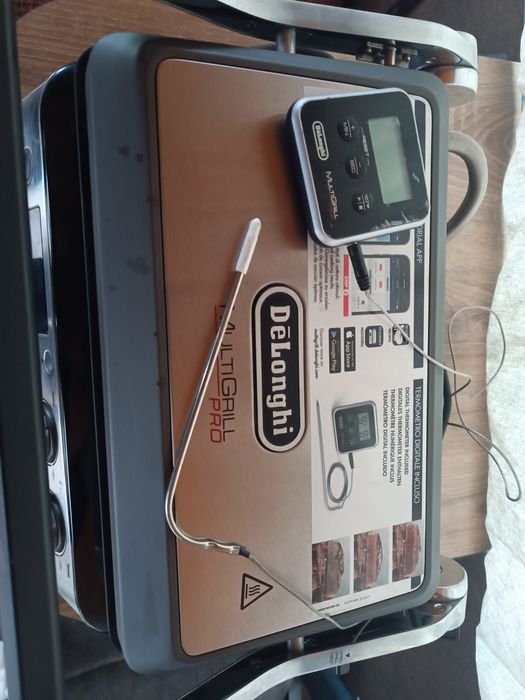 Multigrill pro Delonghi CGH1012D.SP