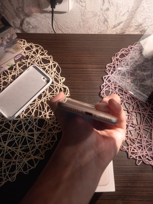 Продажа-обмен iPhone 8