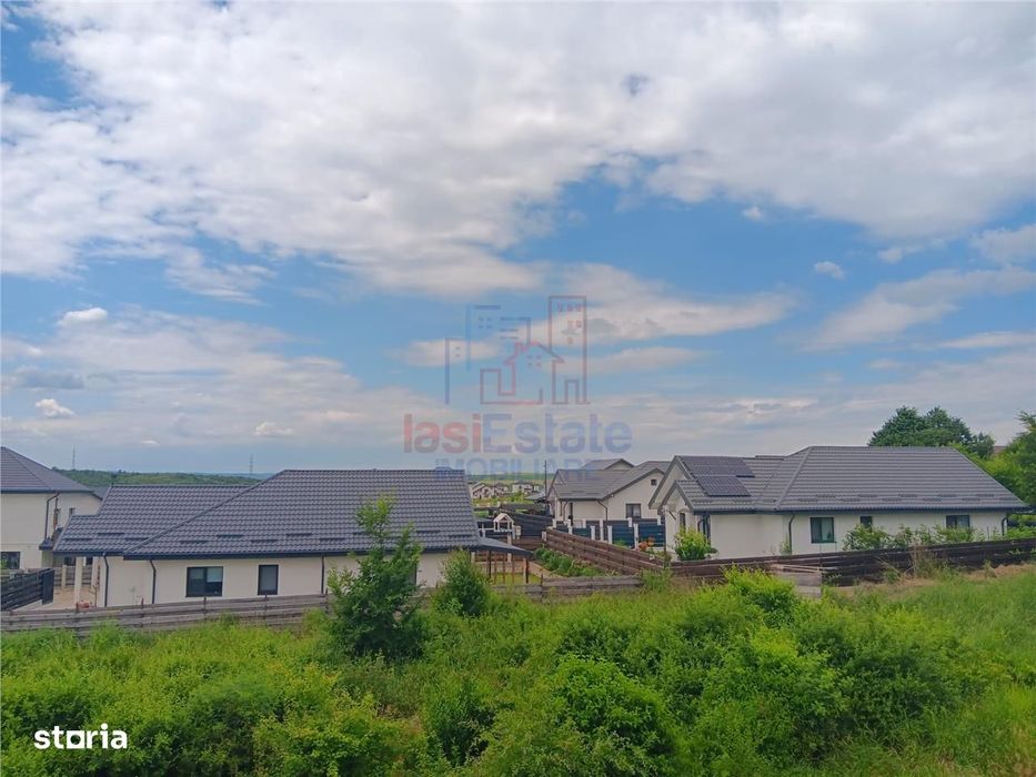 Valea Adanca str Vaii Vila duplex S=120mp teren 250mp