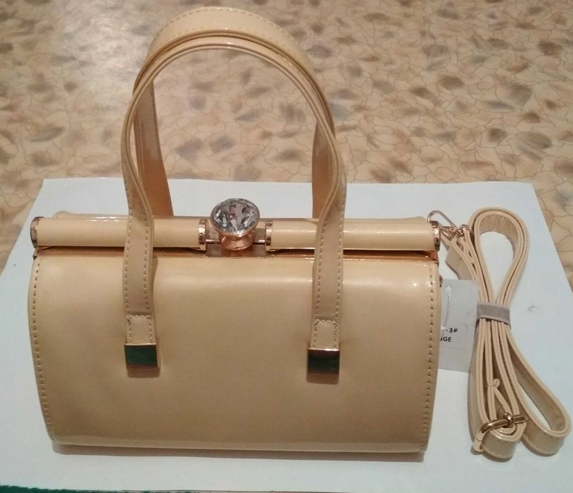 Сумочка женская симпатичная