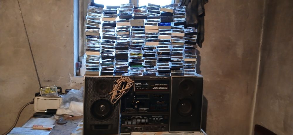 Продам Магнитофон, Комета СССР.