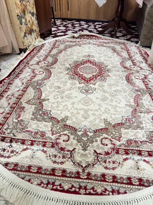 Продаю ковёр хороший