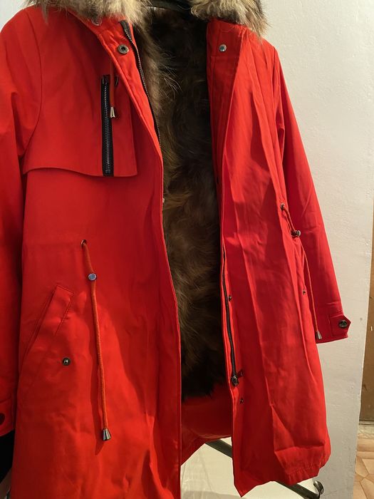 Продам парку теплая