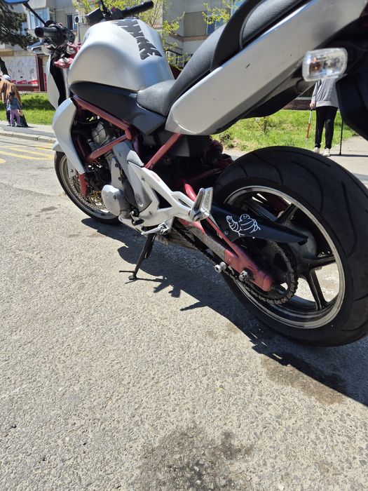 Kawasaki er6n an 2005