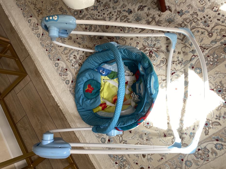 Продается шезлонг на батарейках