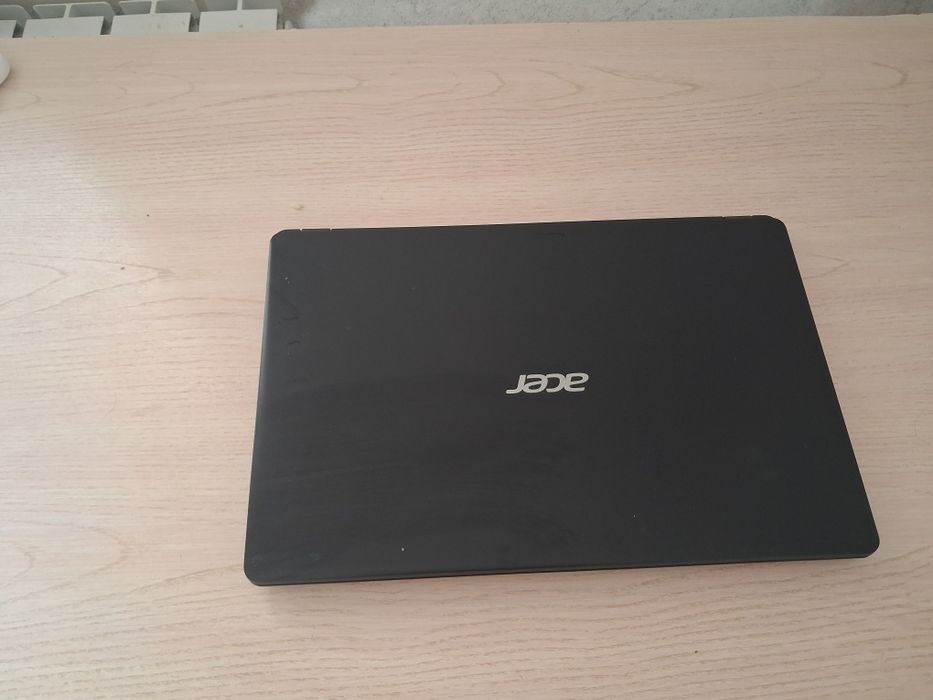 Ноутбук Acer Extensa 15 EX215-52.