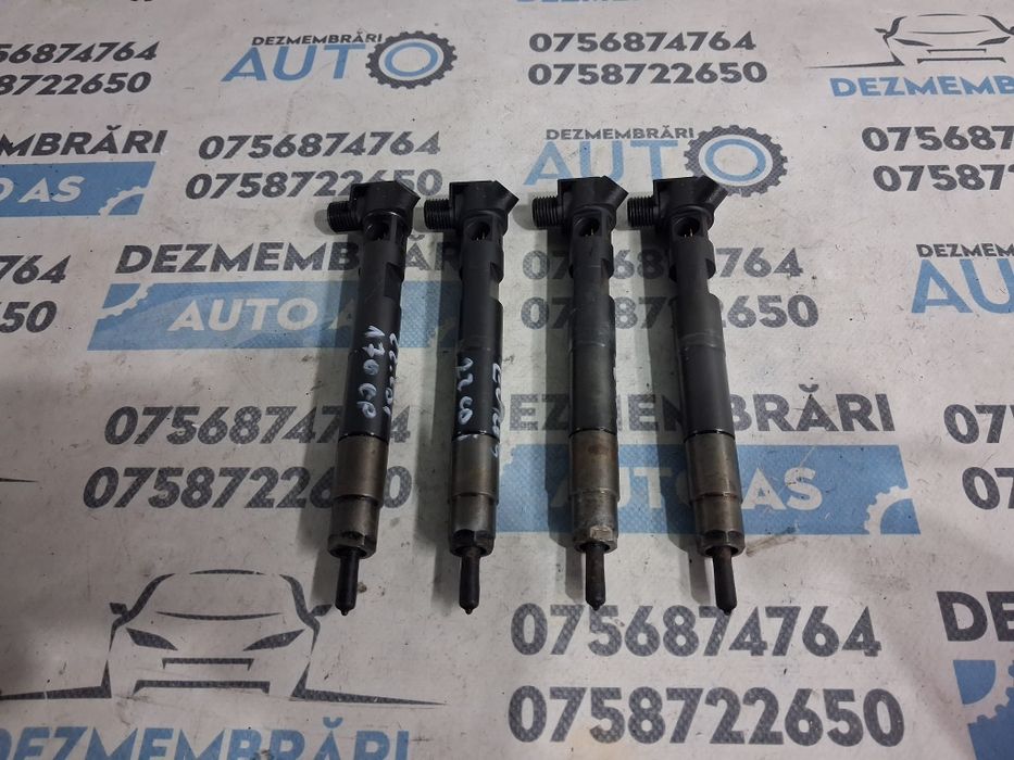Injectoare 2.2 cdi Mercedes C Class w204 euro 5