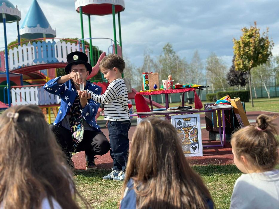 ANIMATOR / MAGICIAN petreceri pentru copii
