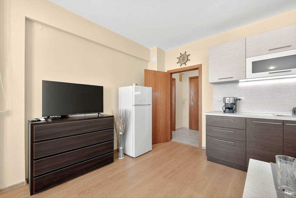 Продава се Двустаен апартамент в Варна, Бриз - 57 кв.м за 1536 €/кв.м - Снимка #1