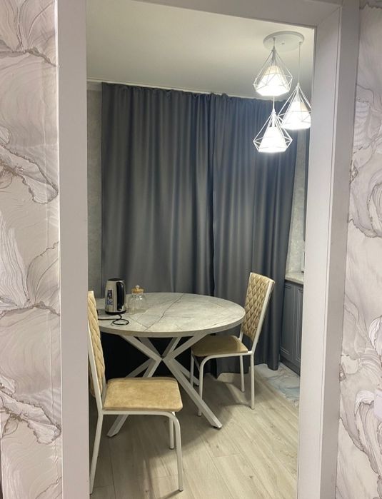 Сдам квартиру по суточно 1 комн