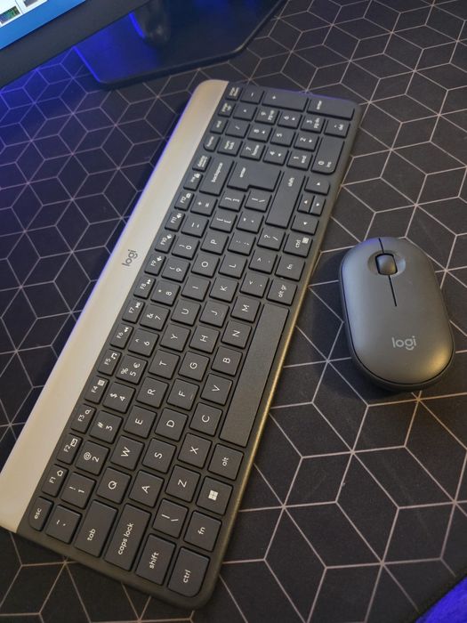 Tastatura plus mouse