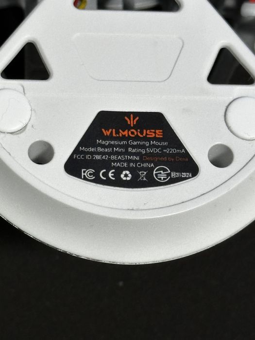 Мышь WLmouse Beast X Mini(бело-красная) Б/у