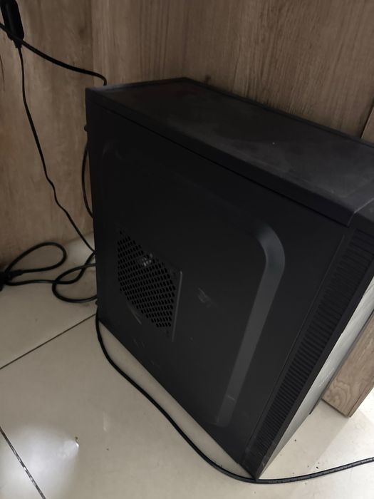 Продается кейс для компьютера I3