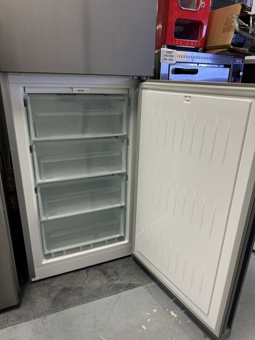 !! PROMOTIE!! 1900 RON!! Combina frigorifică Liebherr CNEL391