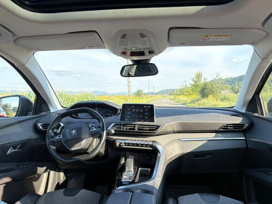 Peugeot 3008 GT Line 1.5 BlueHDi 130 CP AUTOMATĂ | 2019 | 207.000 km | PANORAMIC | 360° | FOCAL