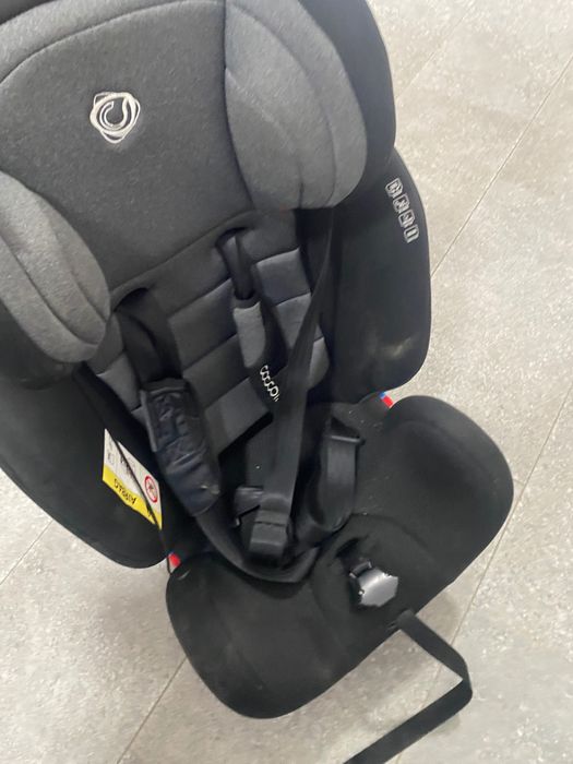 Scaun auto rotativ 360° pentru copii