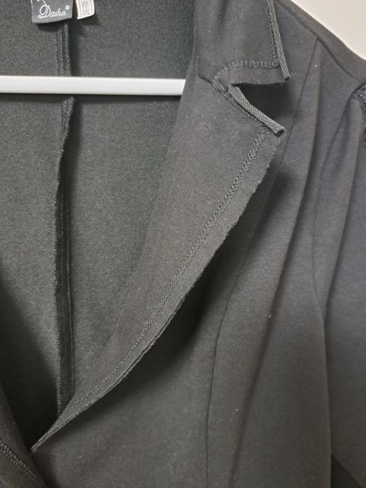 Дамско сако Deska