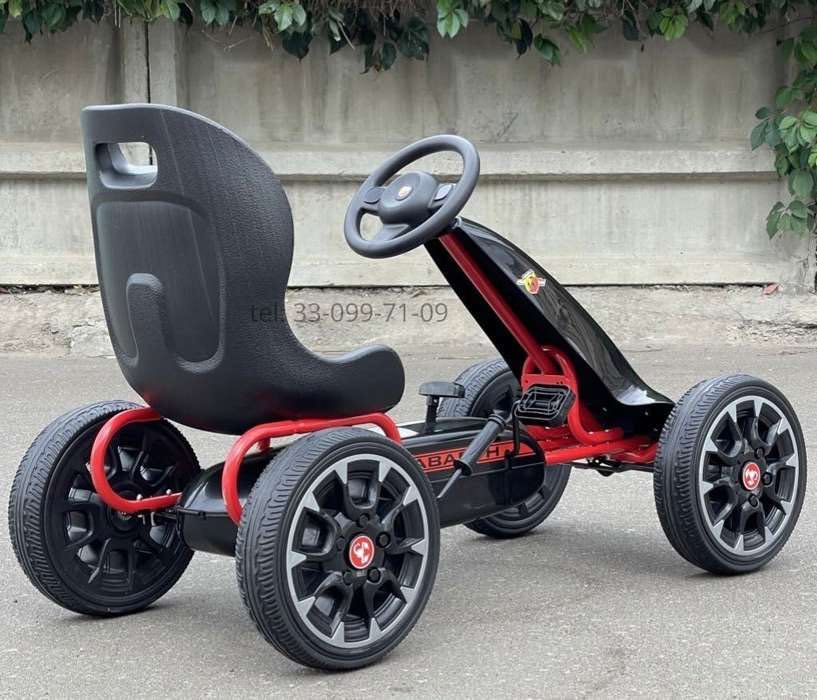 Детский веломобиль (педальный карт) спорт + игра с Abarth Motors