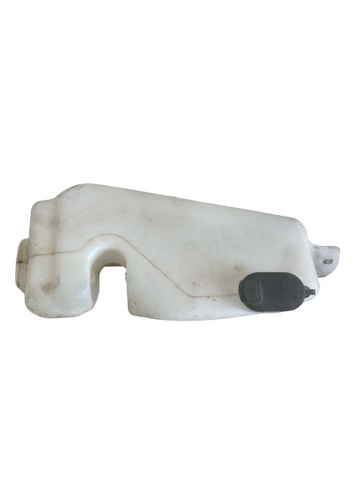 Vas Lichid De Spalare Parbriz Dacia Duster 2010 - > 1.5Dci 820021000