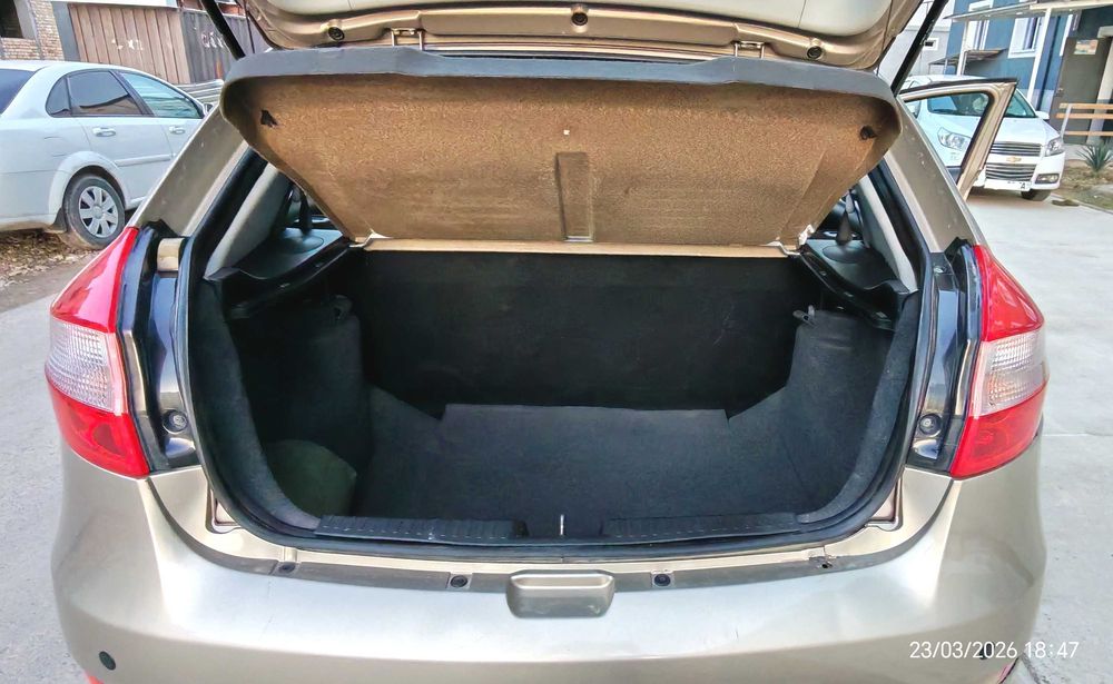 SOTILADI: ZAZ Forza (Chery Bonus A13)