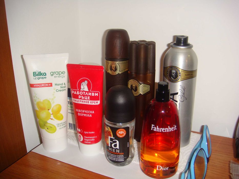 Sony Cyber-shot DSC-T200